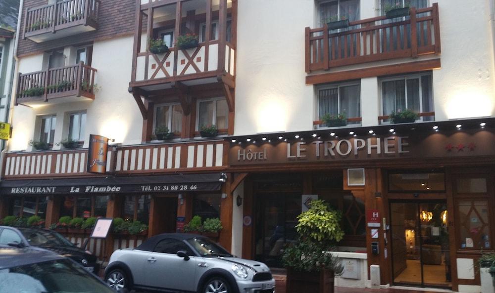 Le Trophee Boutique Hotel Spa- La Loggia Appart'Hotel Deauville Buitenkant foto