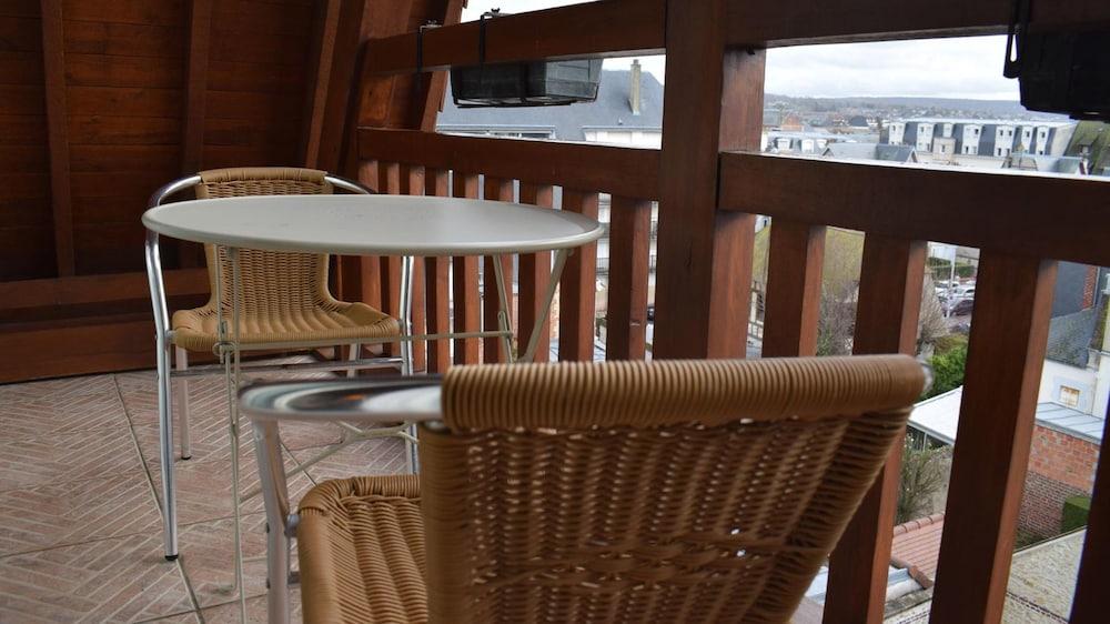 Le Trophee Boutique Hotel Spa- La Loggia Appart'Hotel Deauville Buitenkant foto
