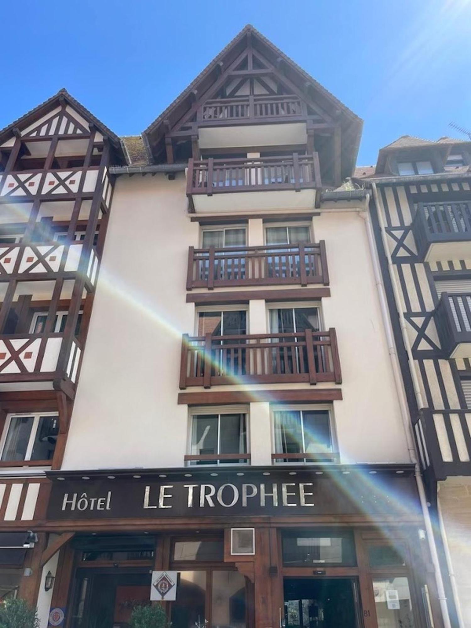 Le Trophee Boutique Hotel Spa- La Loggia Appart'Hotel Deauville Buitenkant foto