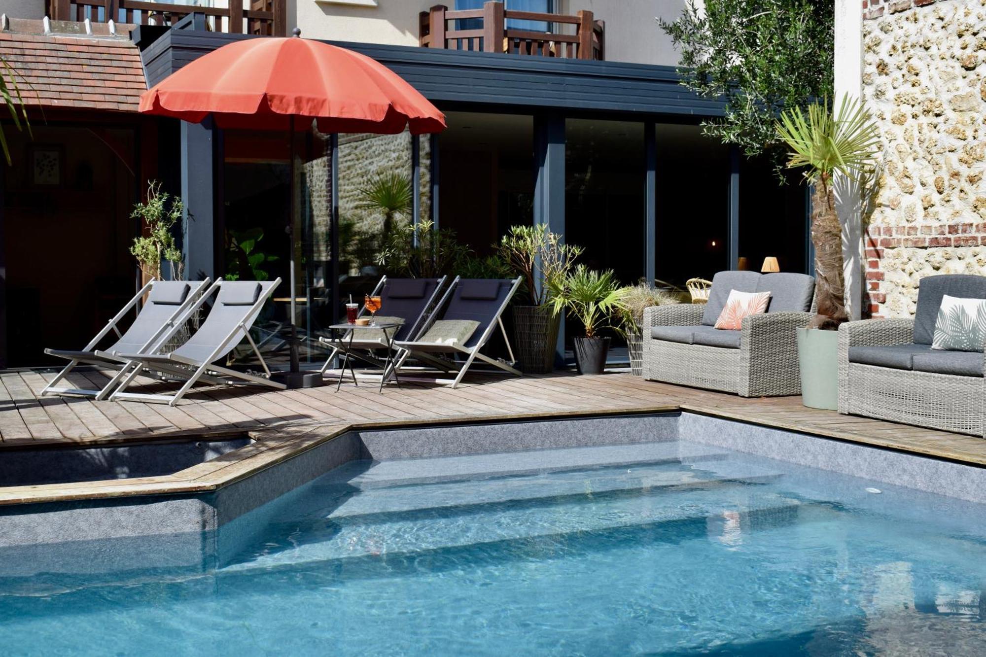 Le Trophee Boutique Hotel Spa- La Loggia Appart'Hotel Deauville Buitenkant foto